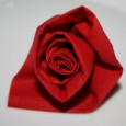 Pliage de serviette en papier rose