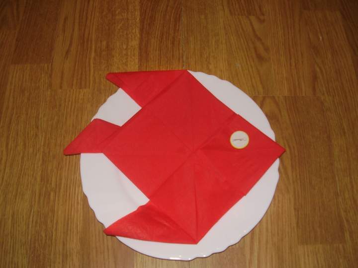 pliage serviette papier poisson