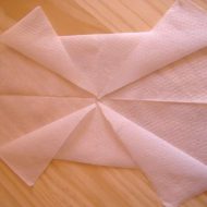 Pliage de serviette en papier en forme de papillon